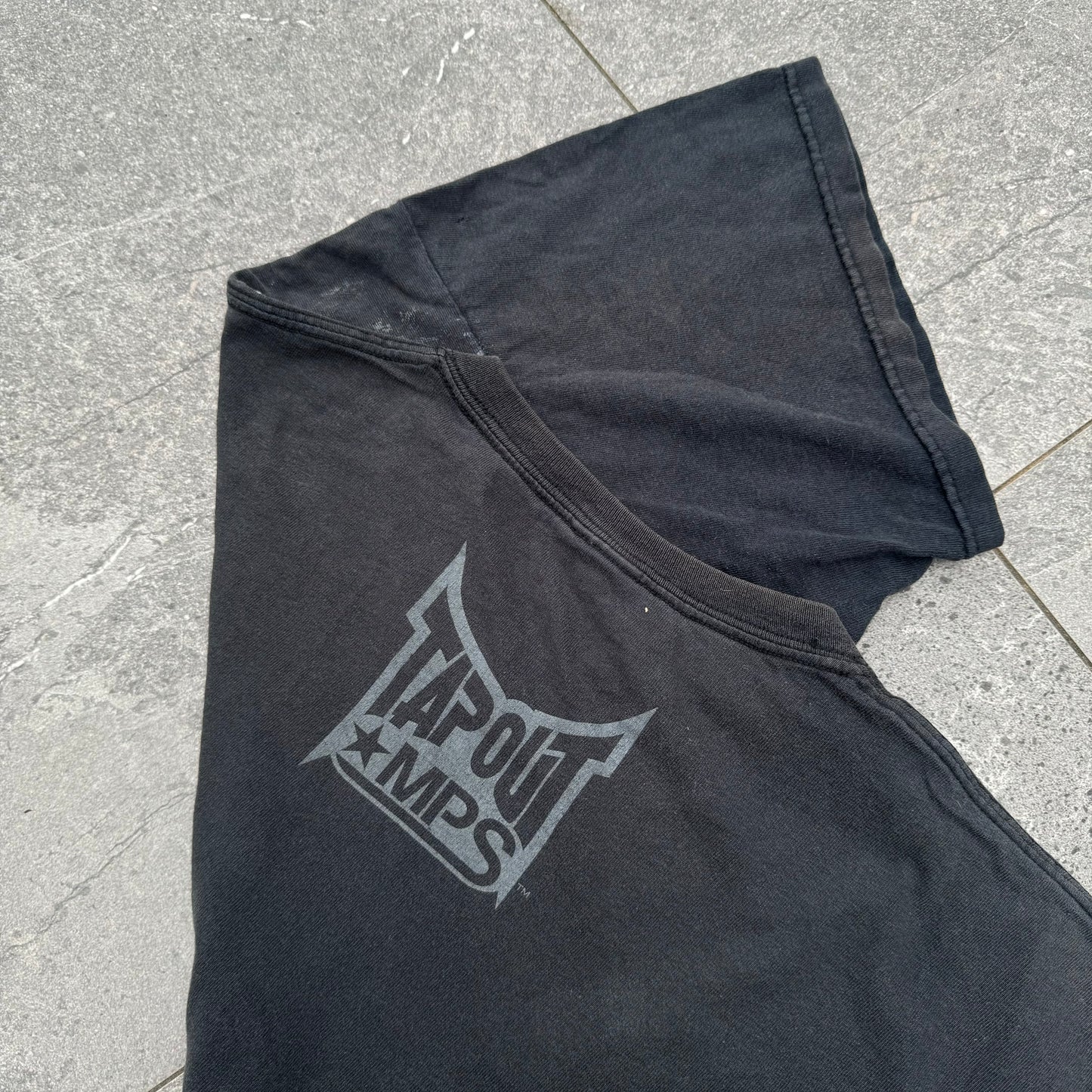 tapout skull tee - L