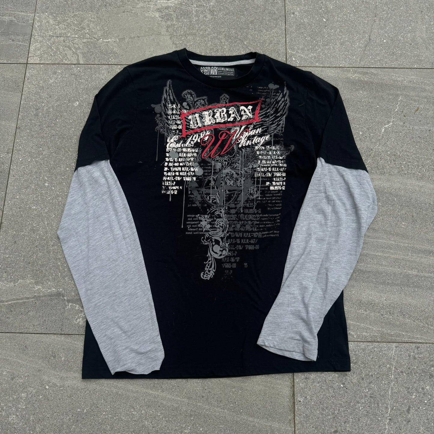 do not sleep on this. UV built in longsleeve - M