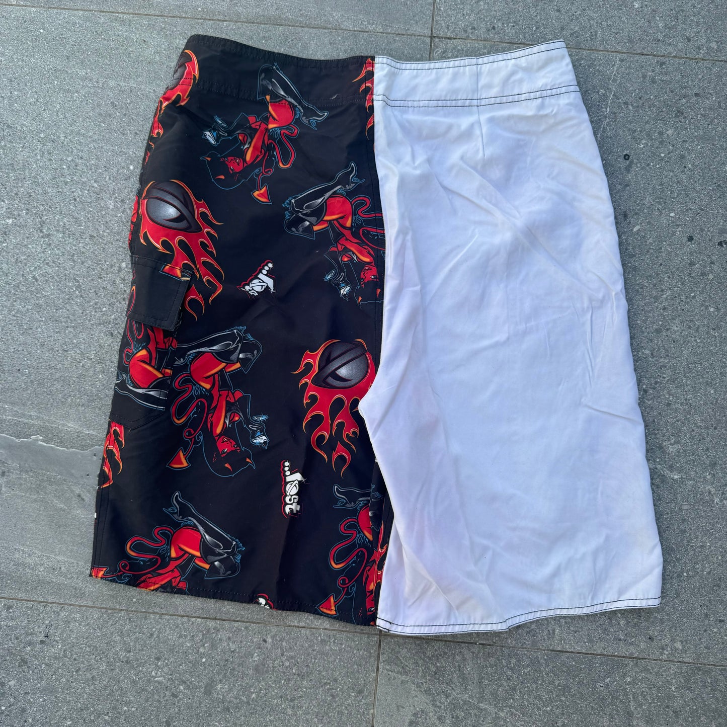 lost Indonesia boardies - 32x8”