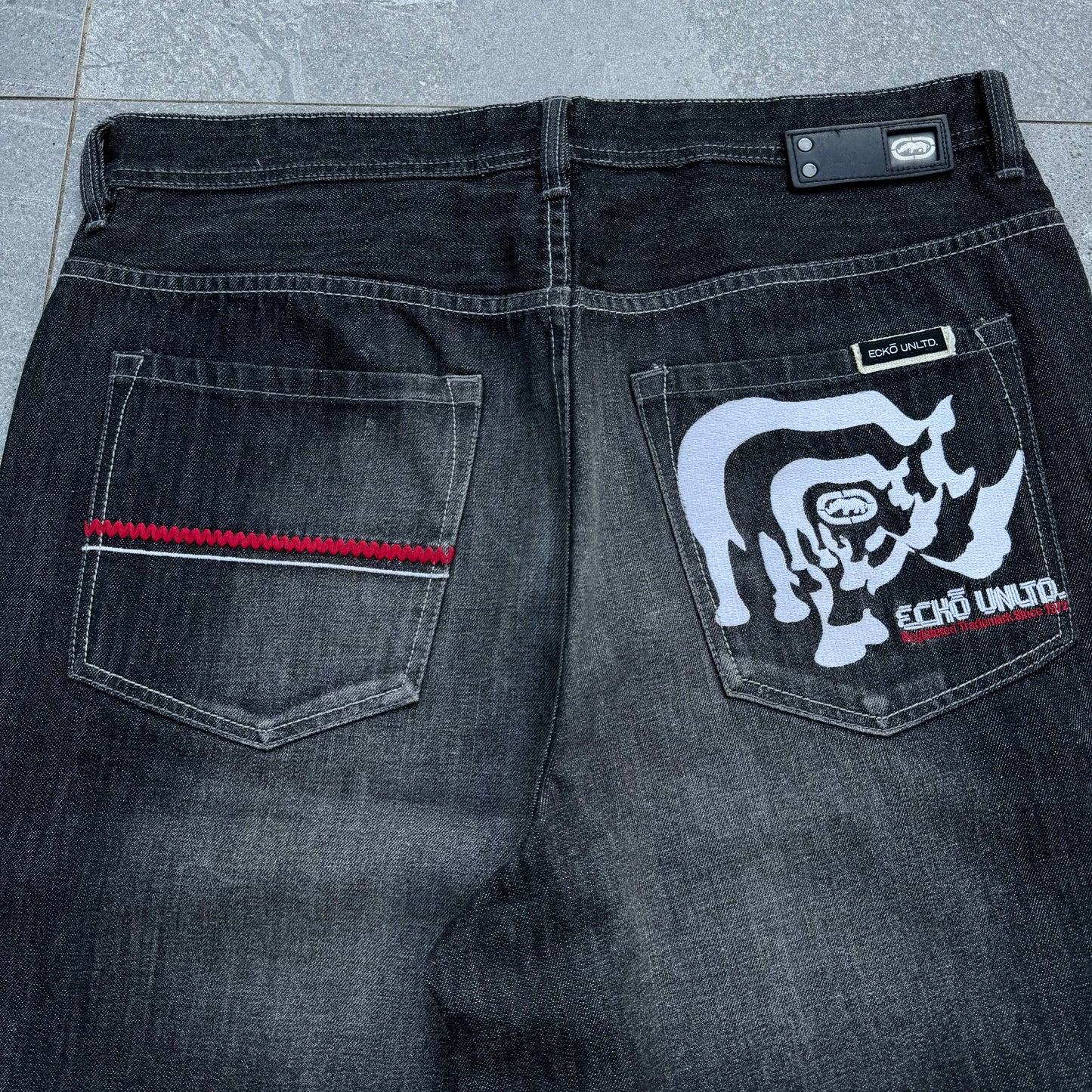 ecko jorts - 38”