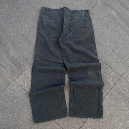 bbbbbeautiful corduroy billabongs - 38x30”