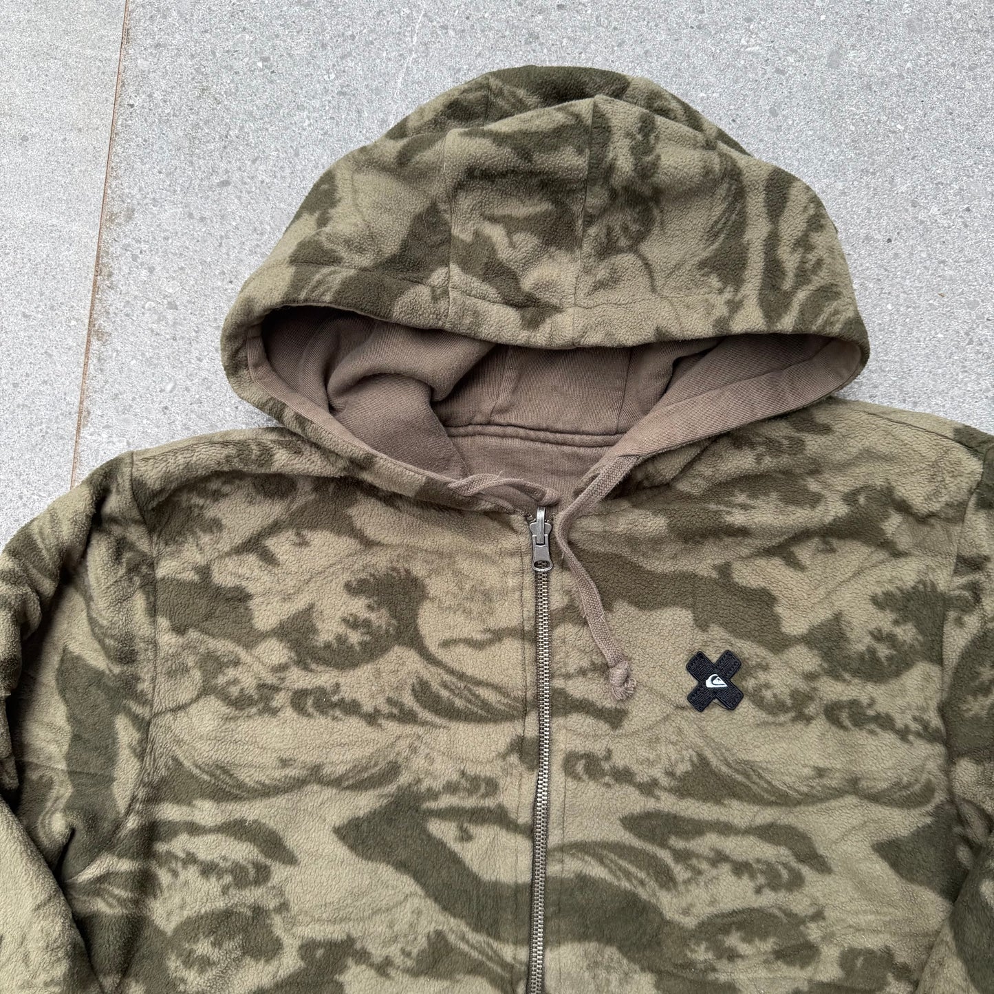 reversible quiksilver camo hoodie - M