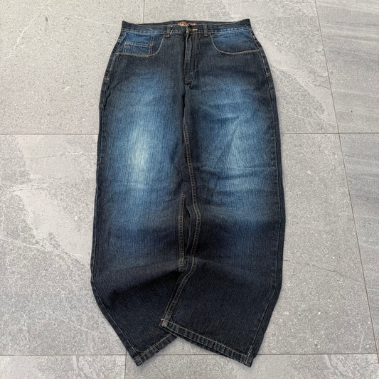 indigo vibes blue fades - 33x31”