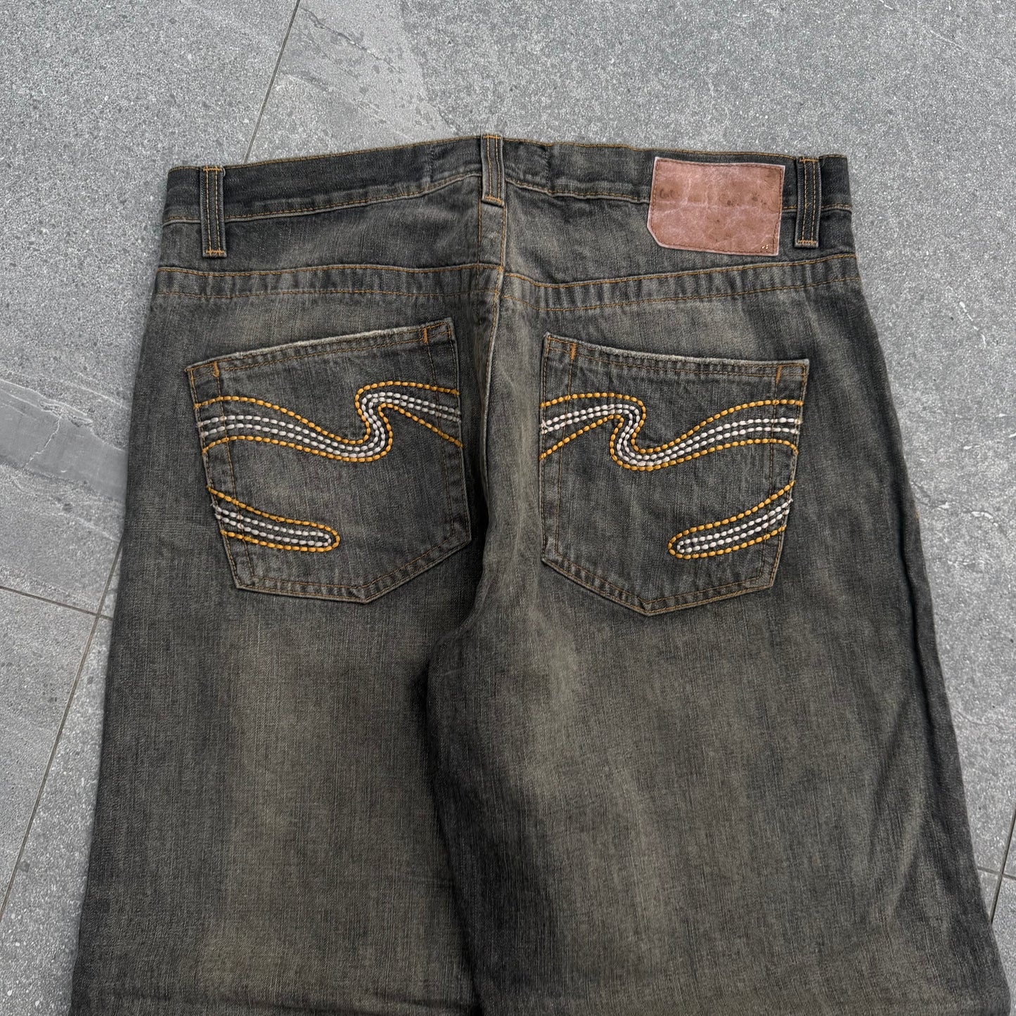 the GREATEST mecca jeans. 36x32”