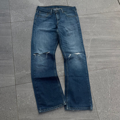 beautiful dark wash levi’s - 32x30”