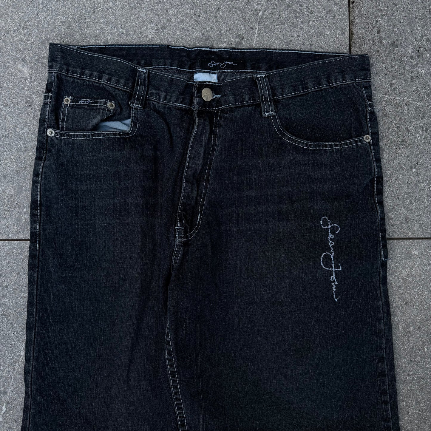 sean john pocket hit - 33x27”