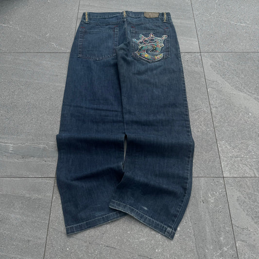 coogi crowns - 36x33”