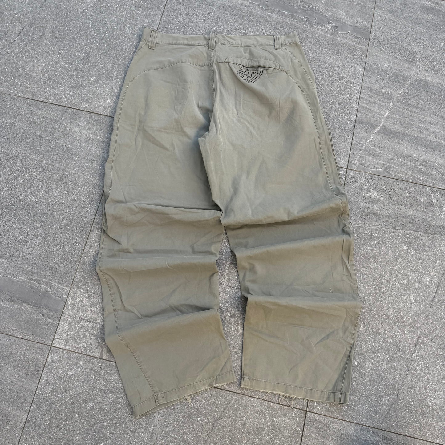 grail billabong pants - 36x32”