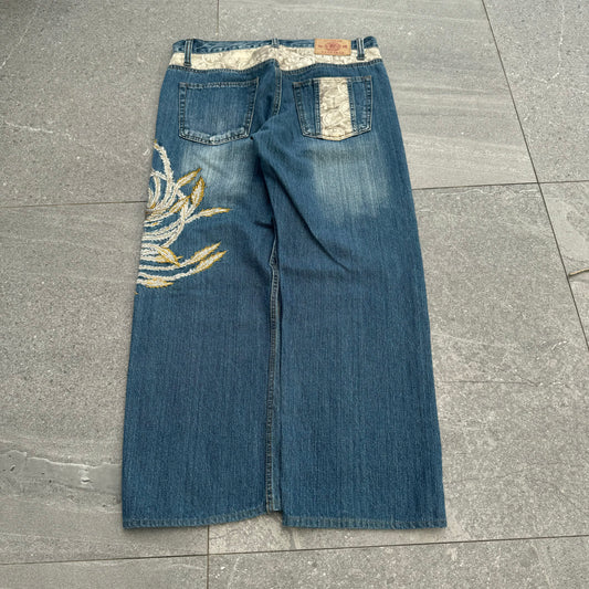 phoenix 🐦‍🔥 jeans - 34x29”
