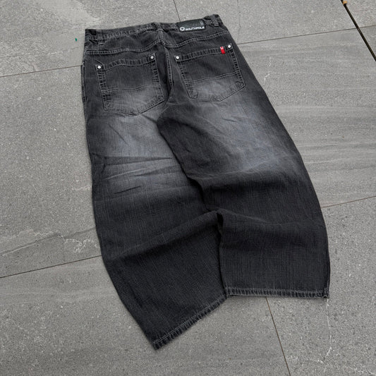 FAT REDTABS OMG when was the last time u saw a pair like this - 36x29”