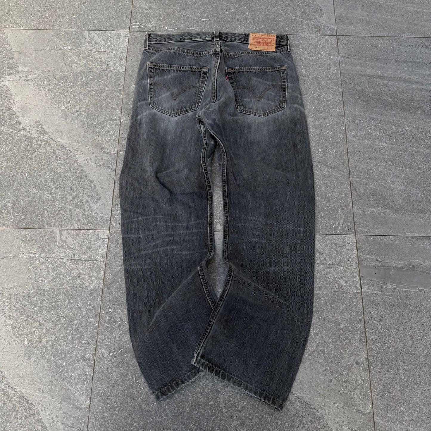 wooooaw black 501s - 32x29”
