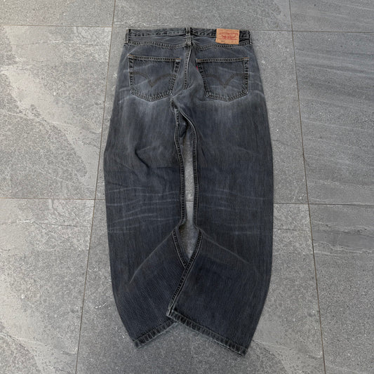 wooooaw black 501s - 32x29”
