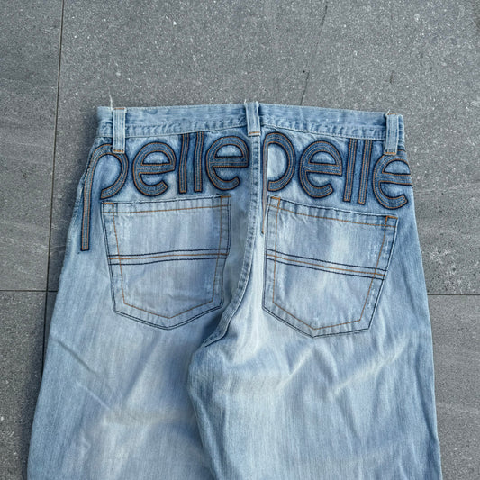 pelle pelle spellouts - 33x30”