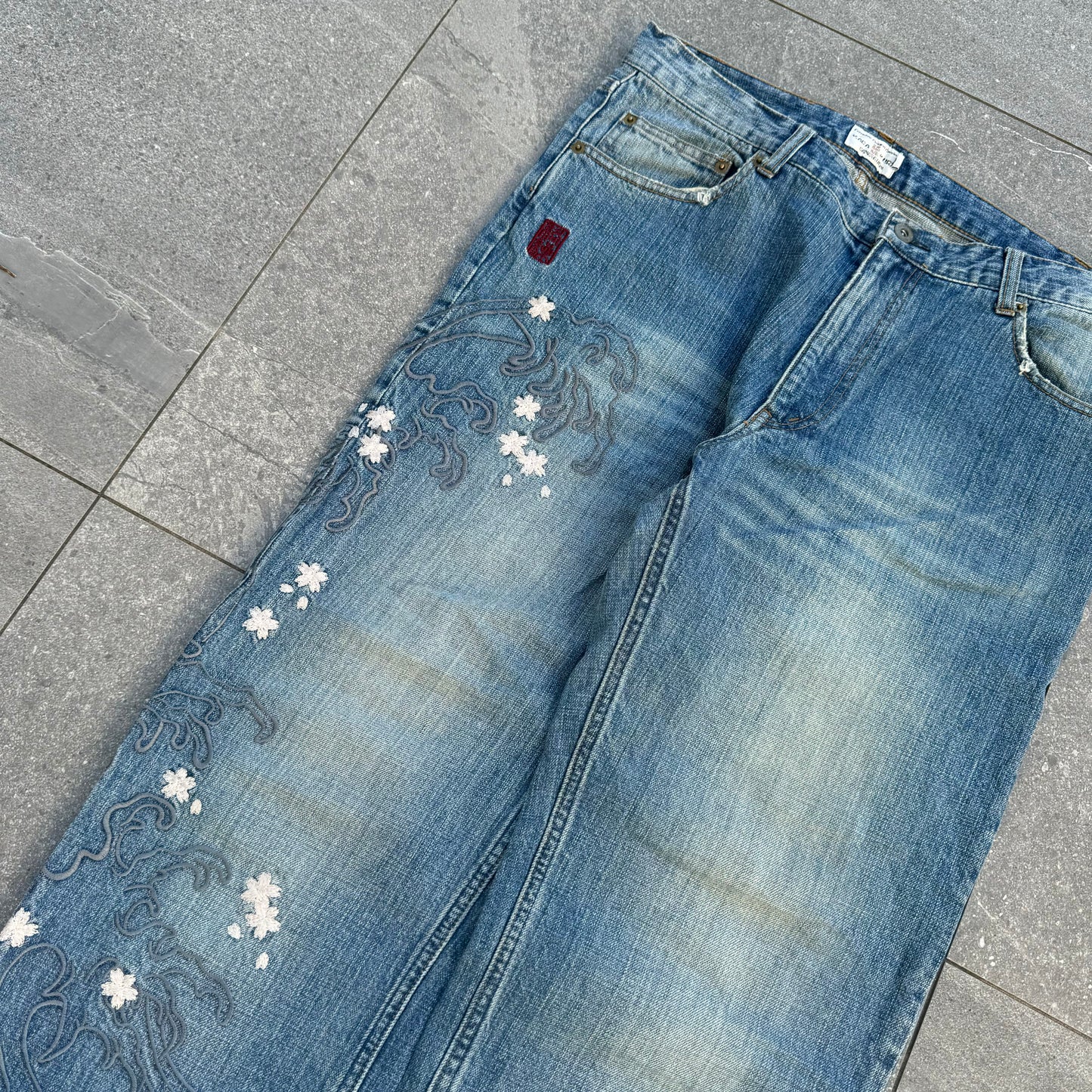 GOAT KARAKURI U NEED THESEEE - 34x30”