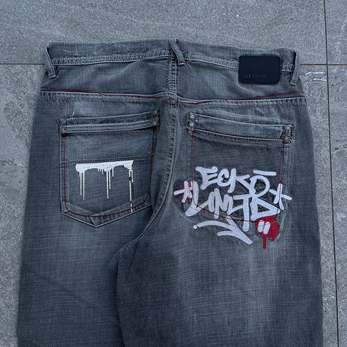 RAREEEEE #grails ecko graffiti jeans - 34x31”