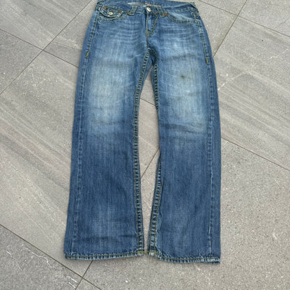 greeen fn stitch trueys - 33x32”