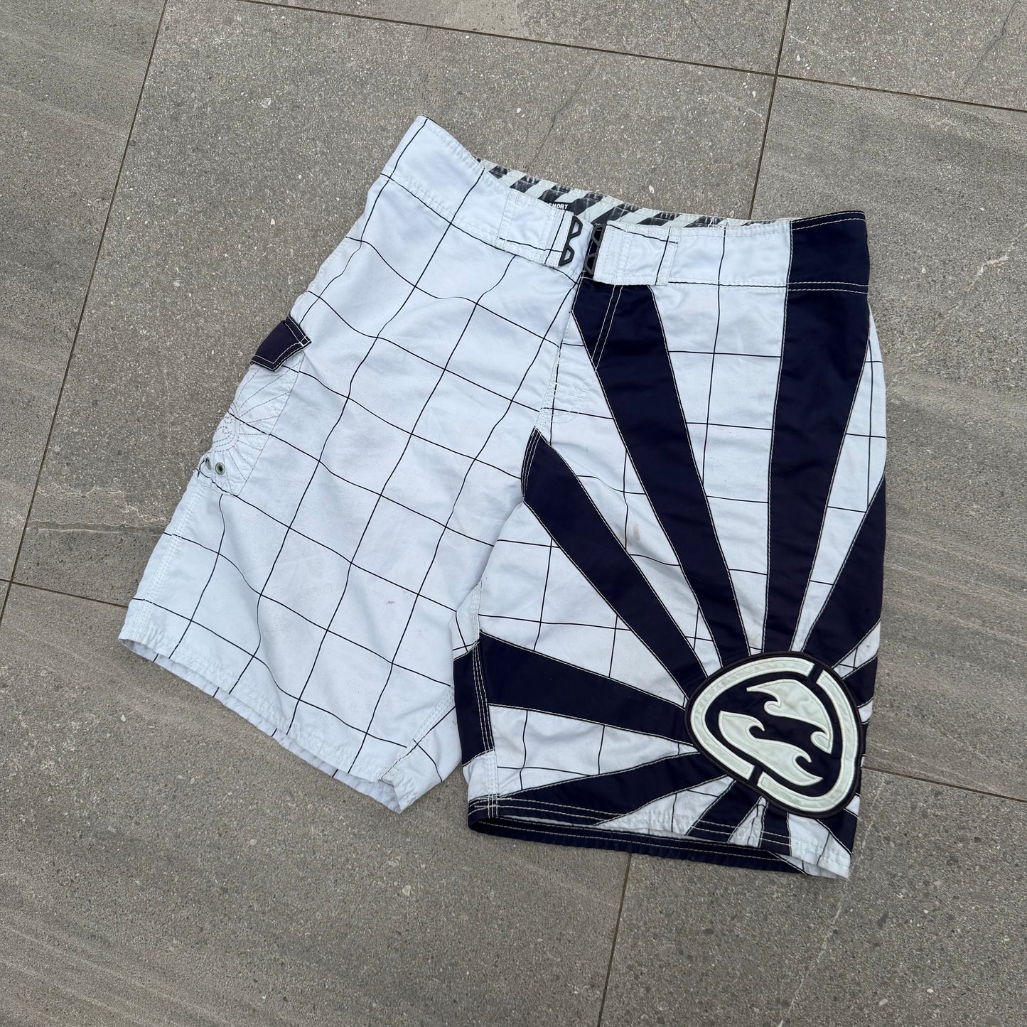 i don’t even need to write anything for these right? andy irons rising suns. 34”
