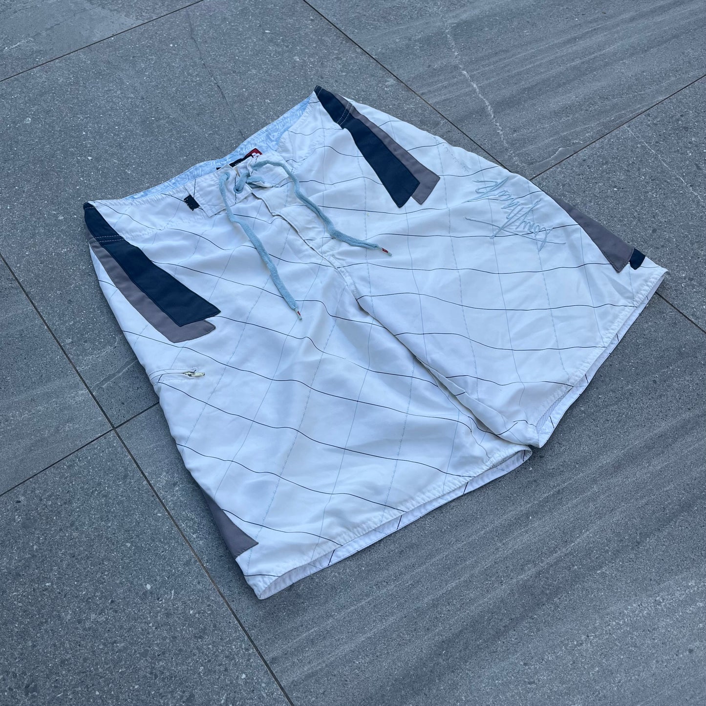 hawk checkered boardies - 32”