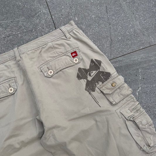 baggy af quiksilver cargos - 38”