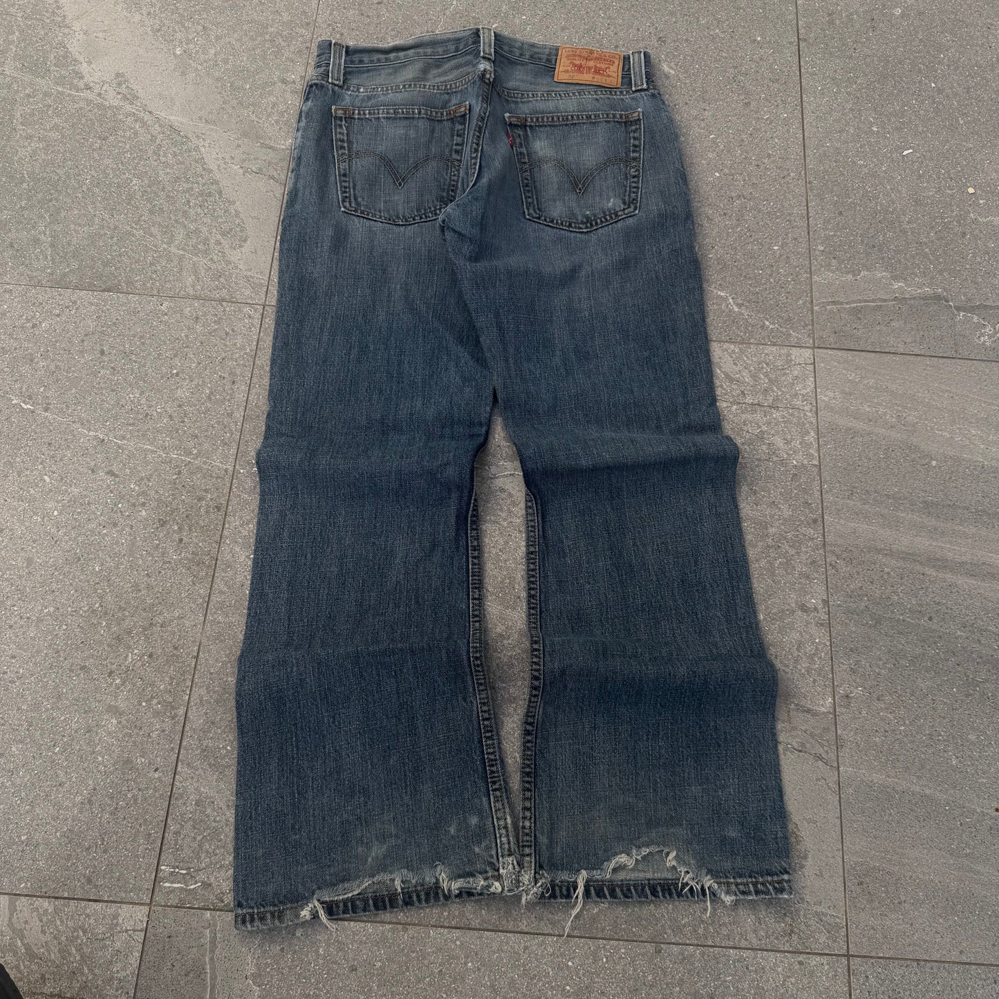 beautiful low rise bootcuts - 32x31”