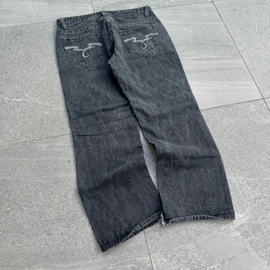 tidyyyyy eckos - 36x30” (lowkey bootcuts)