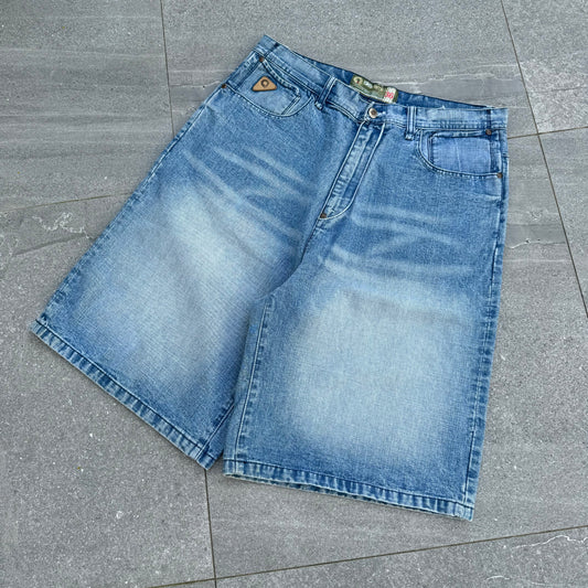 fatttt akademiks jorts - 36”