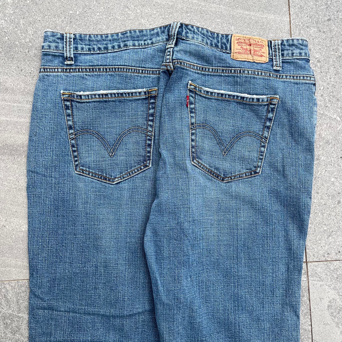 levi 515 bootcuts - 38x30”