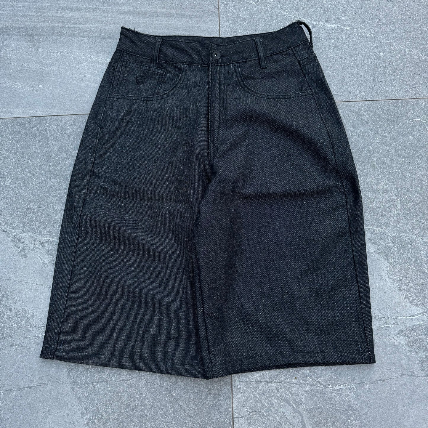 raw denim rocawear jorts - 31x13”