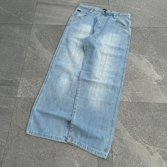 coldest wash ever - 34x31”