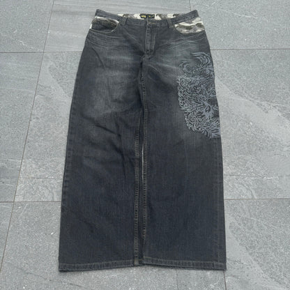 beautiful japanese dragon jeans - 34x29”