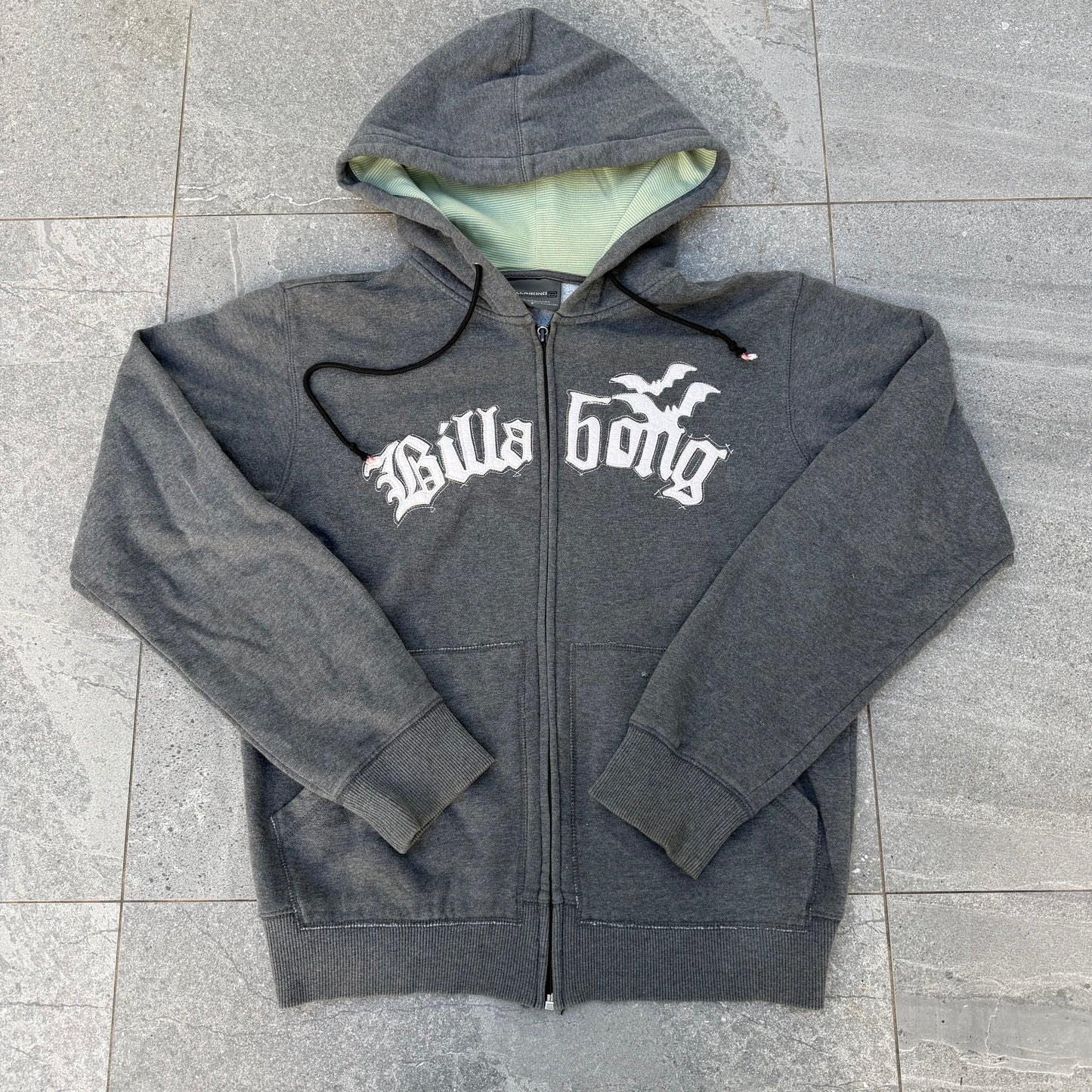 billabong bat zipup 🦇 🧛🏻‍♀️ - XS