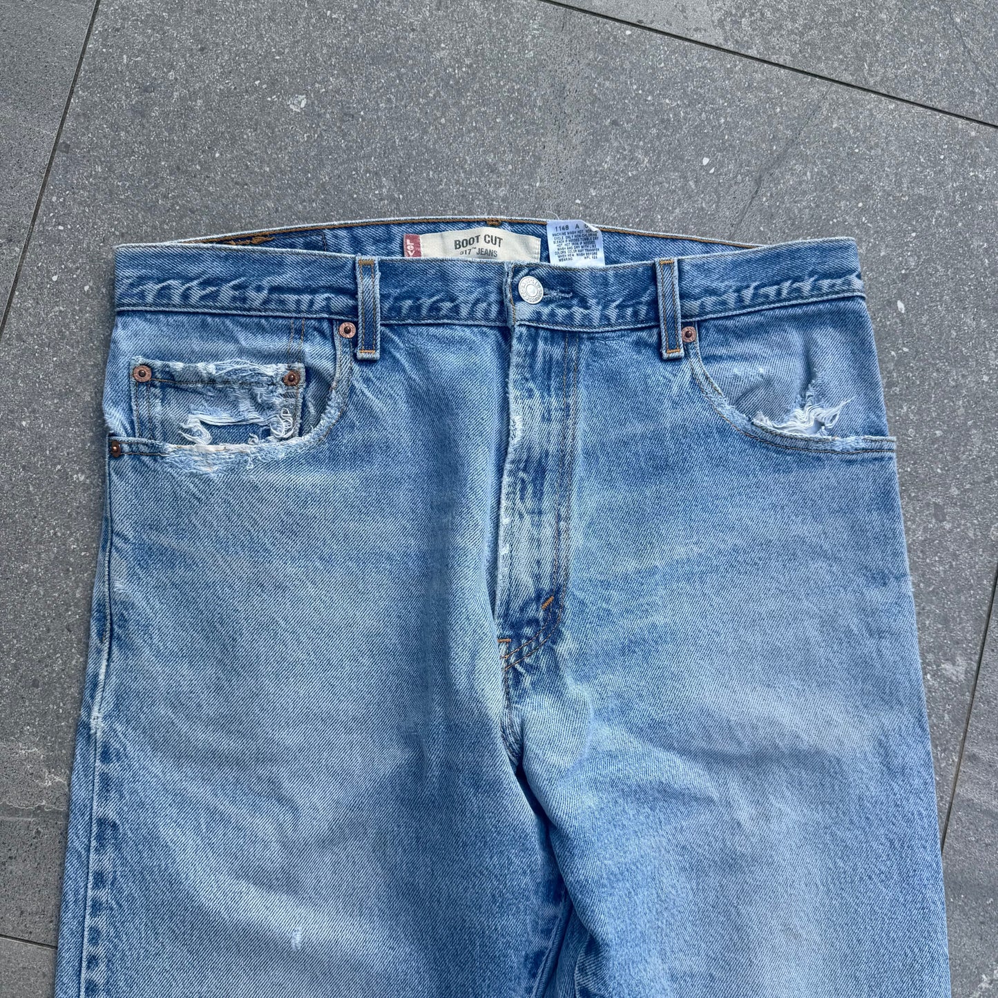 fuck these are hot too, levi’s 517 - 36x34”