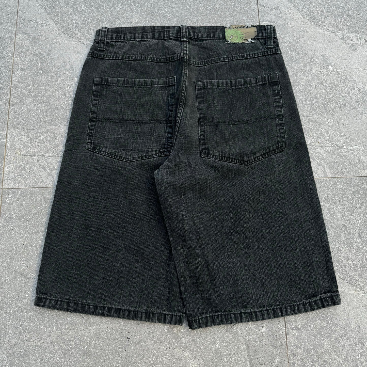 beautiful dodeca jorts - 35x14”