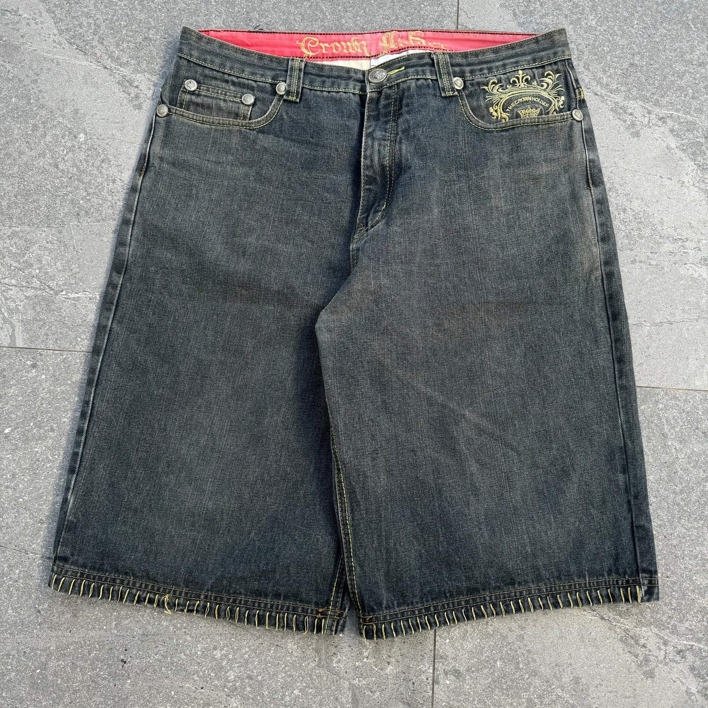 hardest crown holder jorts - 37x14”