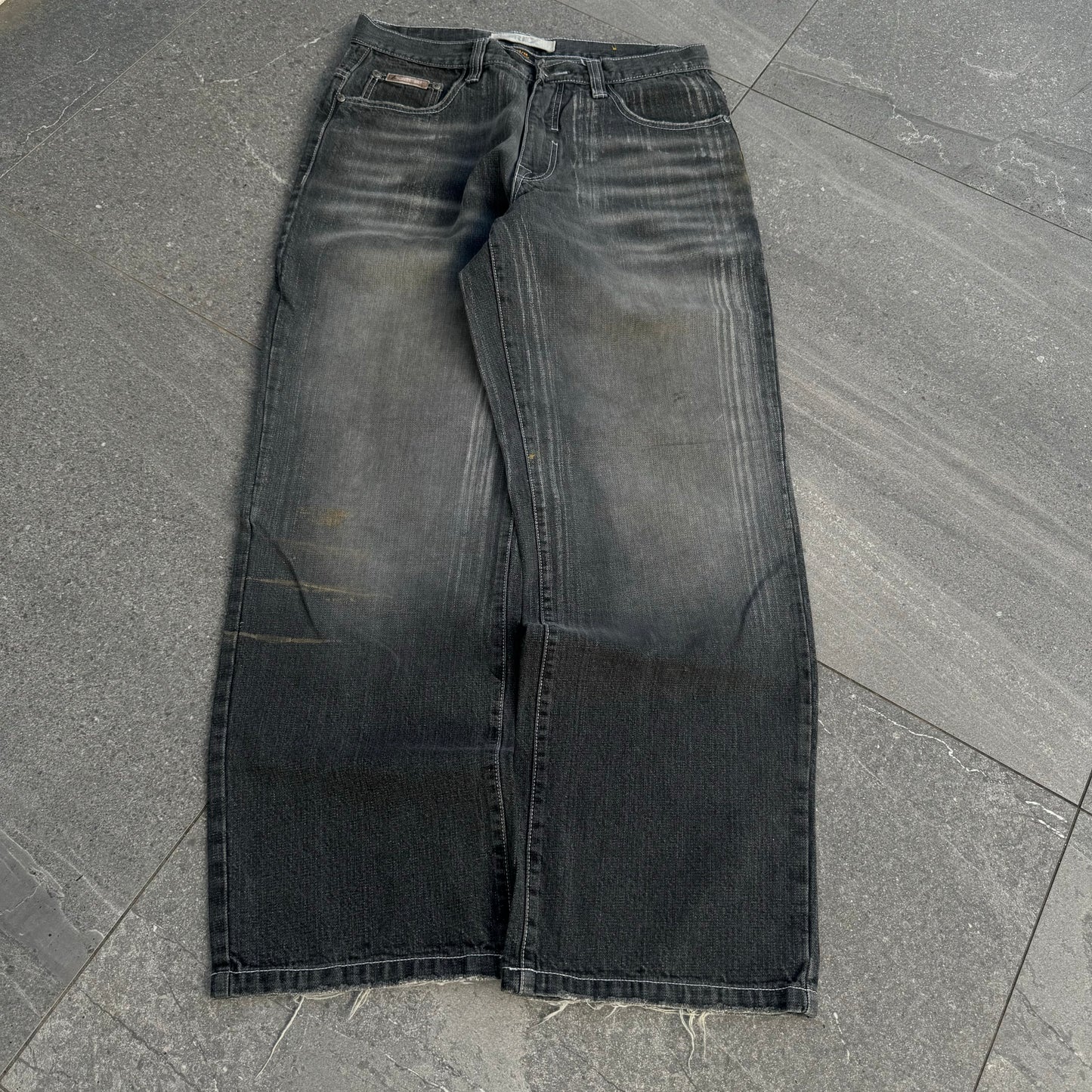 beautiful avirex faders - 33x31”