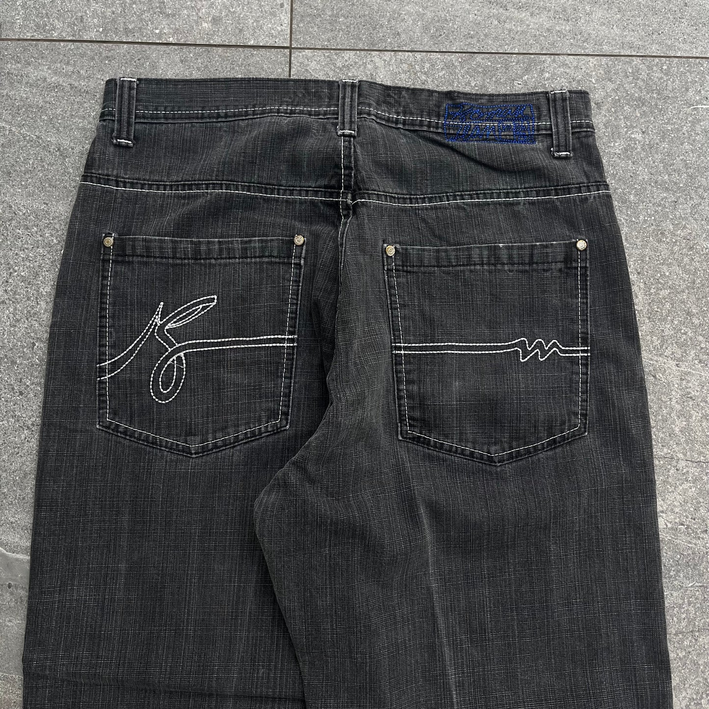 beautiful embroidered koman jeans - 36x32”