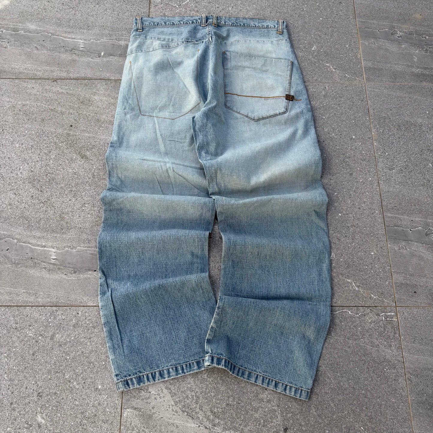 PHAT billabong light wash denims - 34x32”