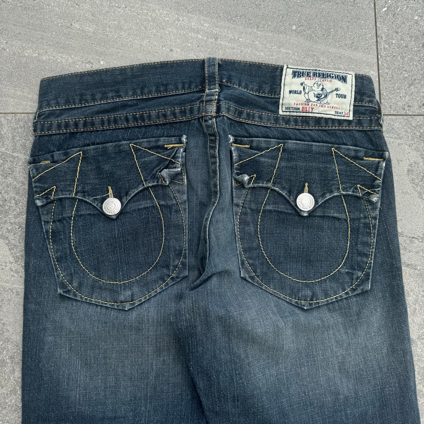 grail big hit trueys - 36x28”