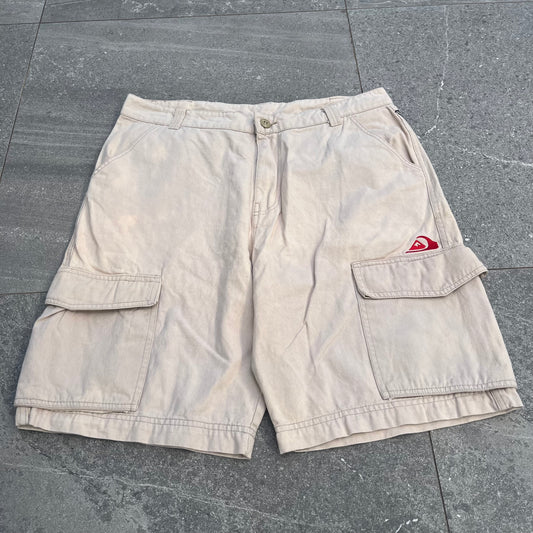 beautiful quiksilver cargos - 36x11”
