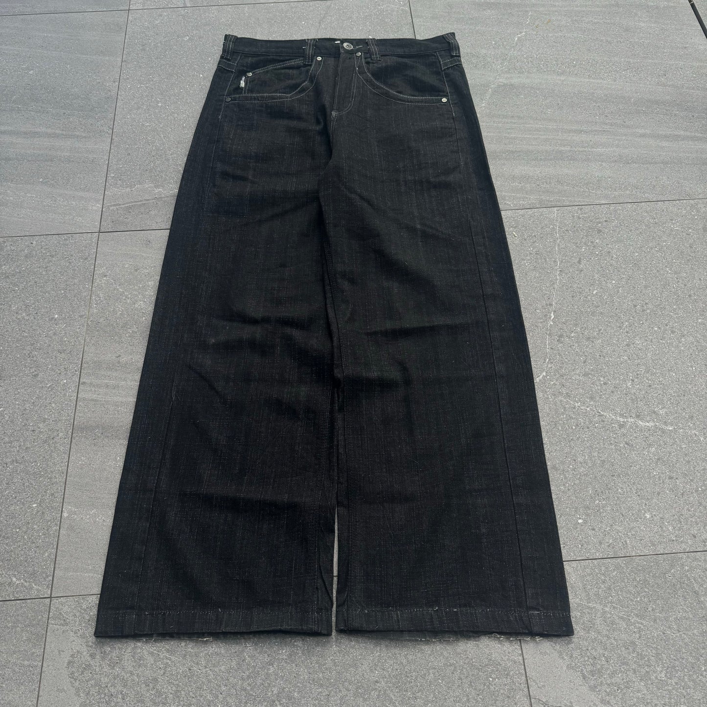 READ DESCRIPTION (THESE R INSANE) - 36x32”