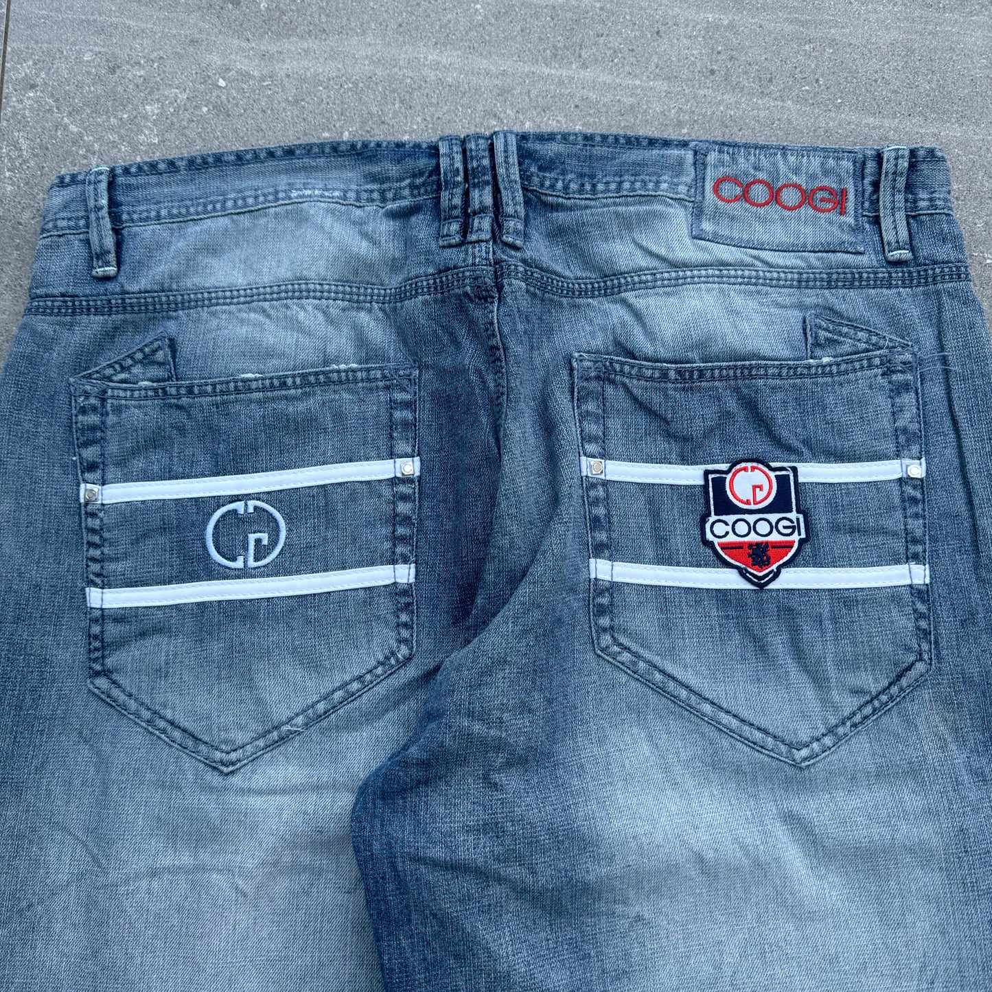 THE FADEEEEE on these coogi jeans - 40x34”