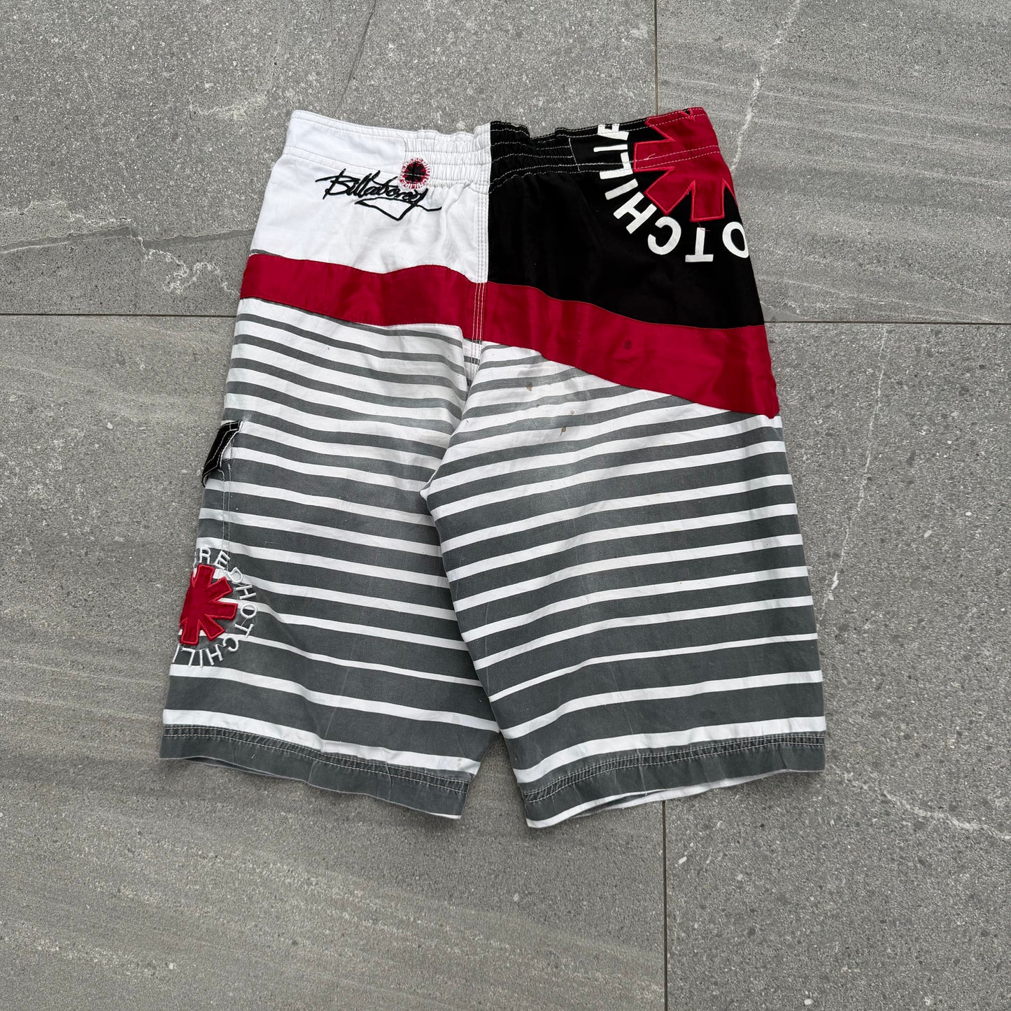 rare billabong x chilli peppers boardies - 31”