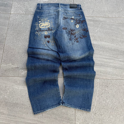ecko embroidered backhits - 34x34”