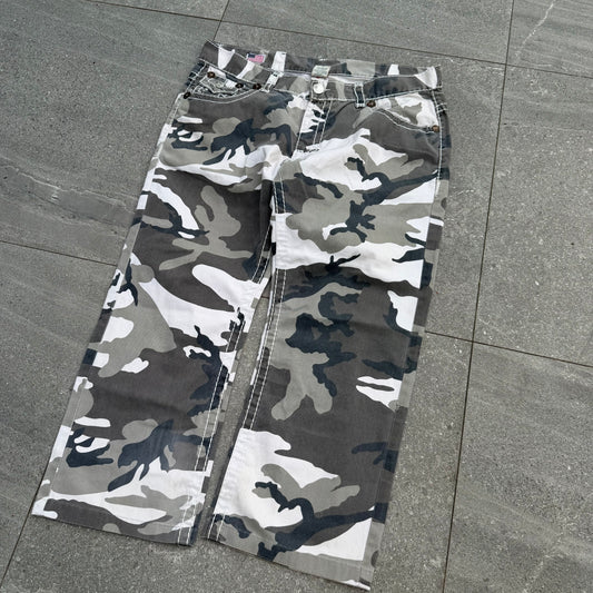 grail truey camos - 38x26 (38” outseam)