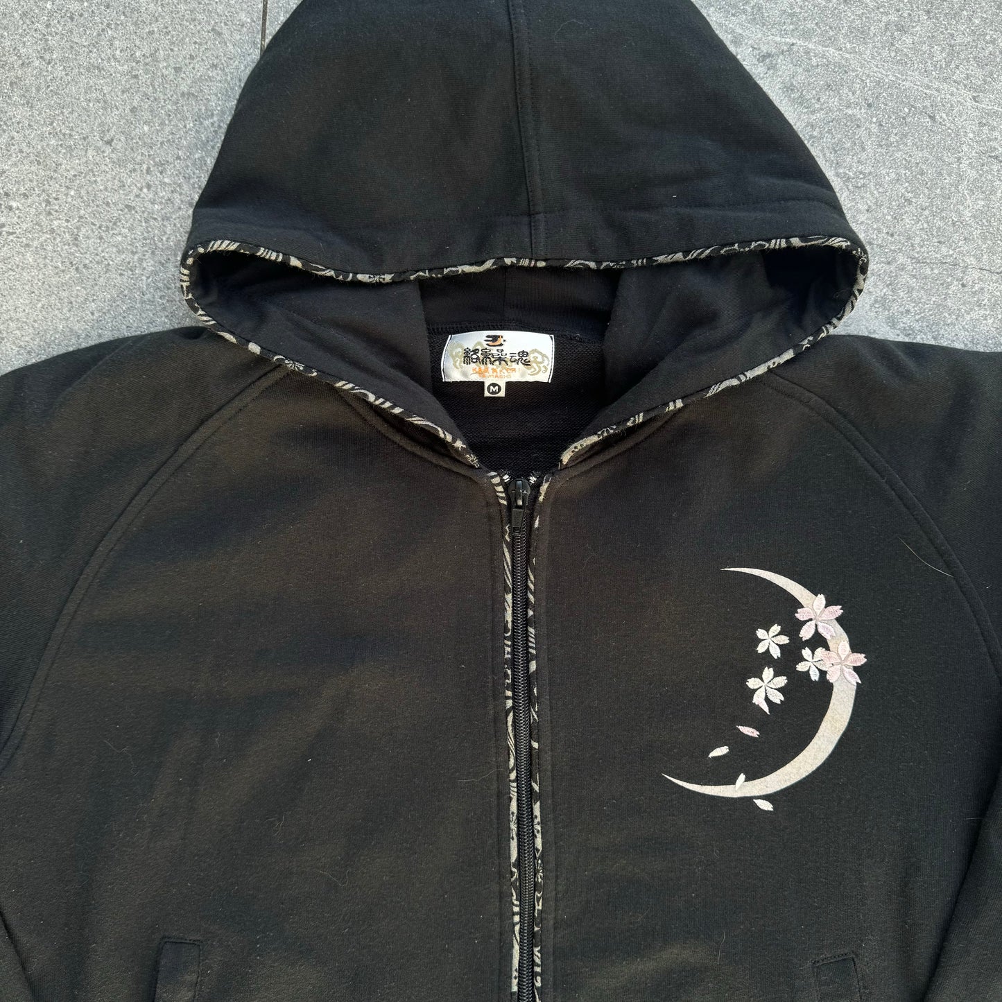 beautiful karakuri zip up - M