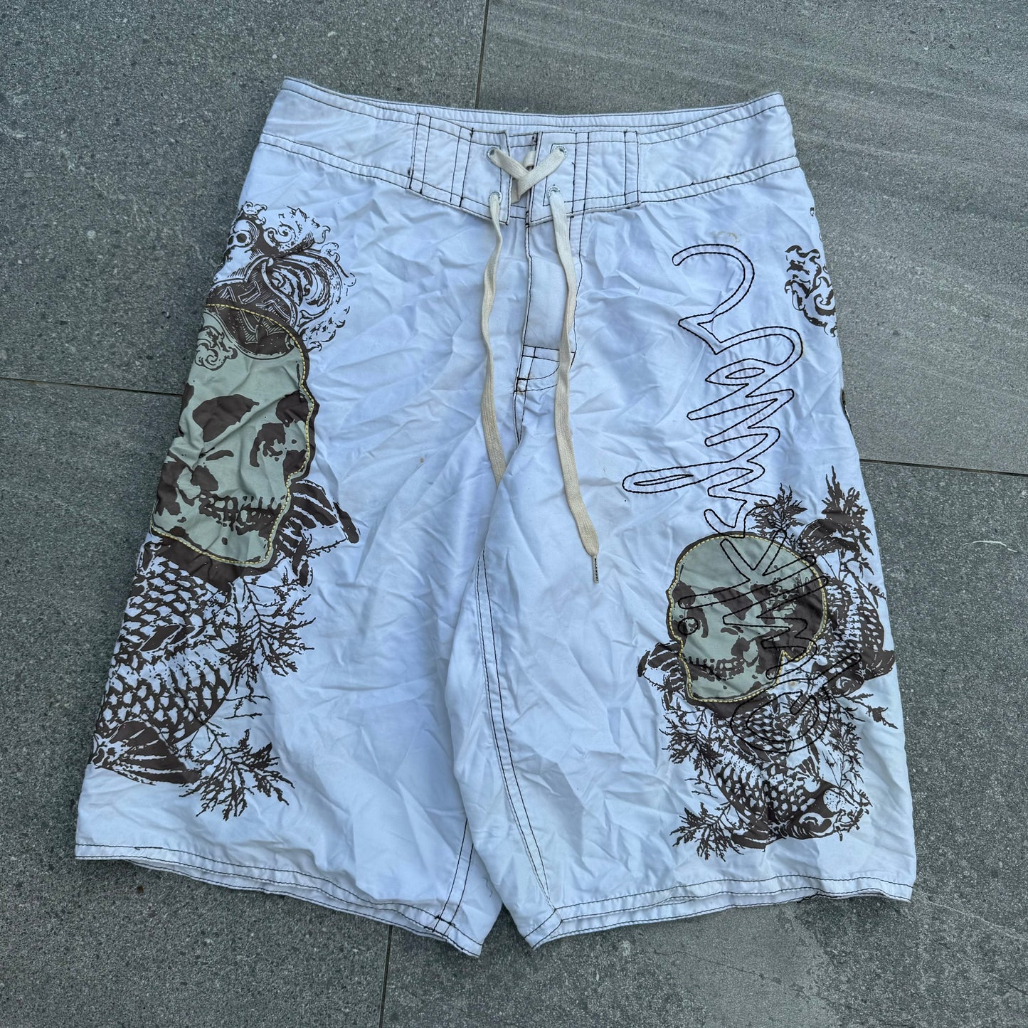 quiksilver boardies (sorry for the creasing) - 28x12”