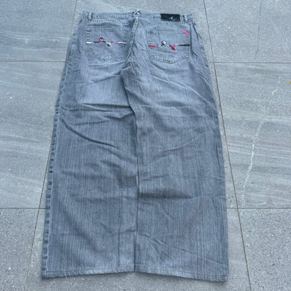absolutely gorgeous phenomenal LRG jeans - 40x32”