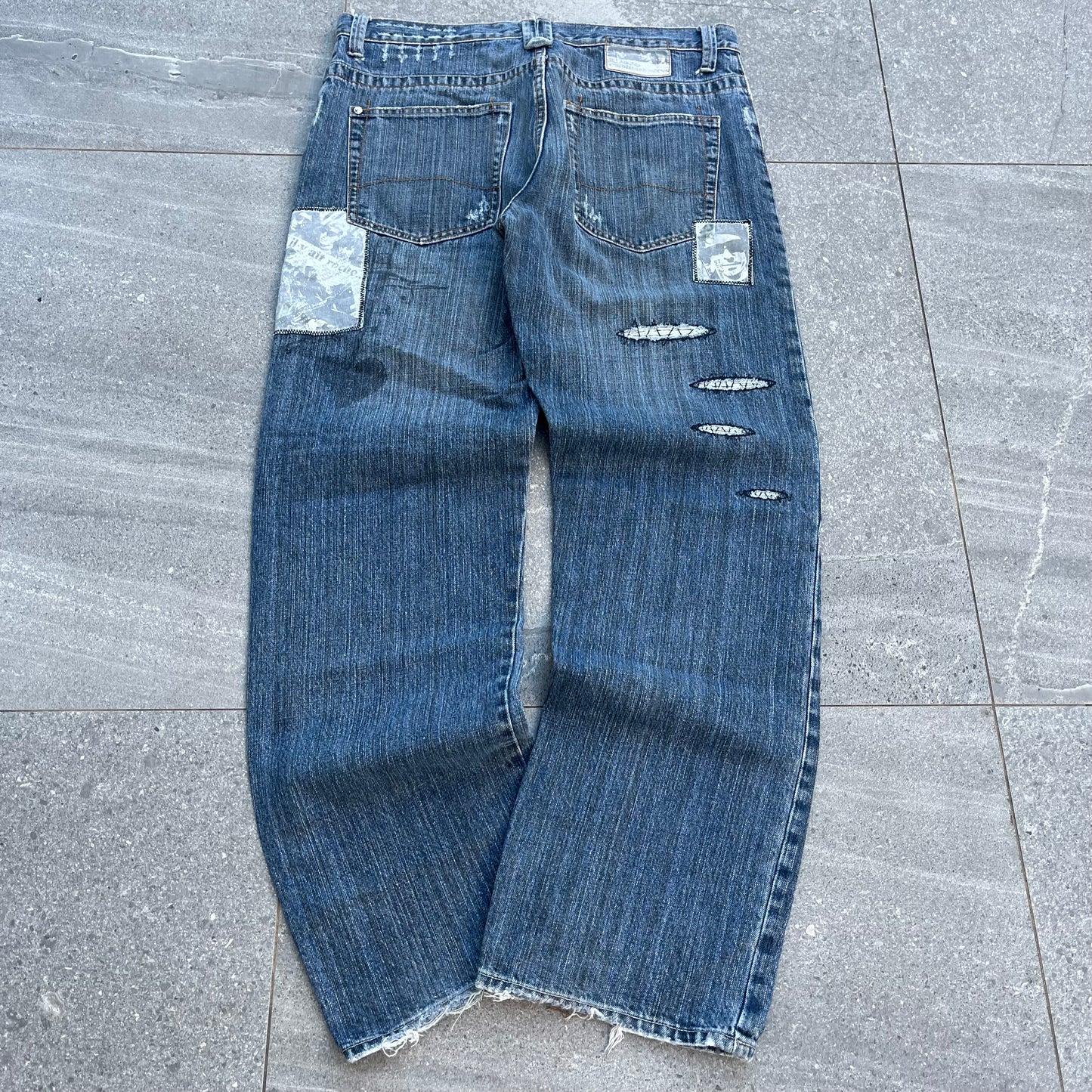 gah damn these r sick. patchwork billabong jeans - 34x32”