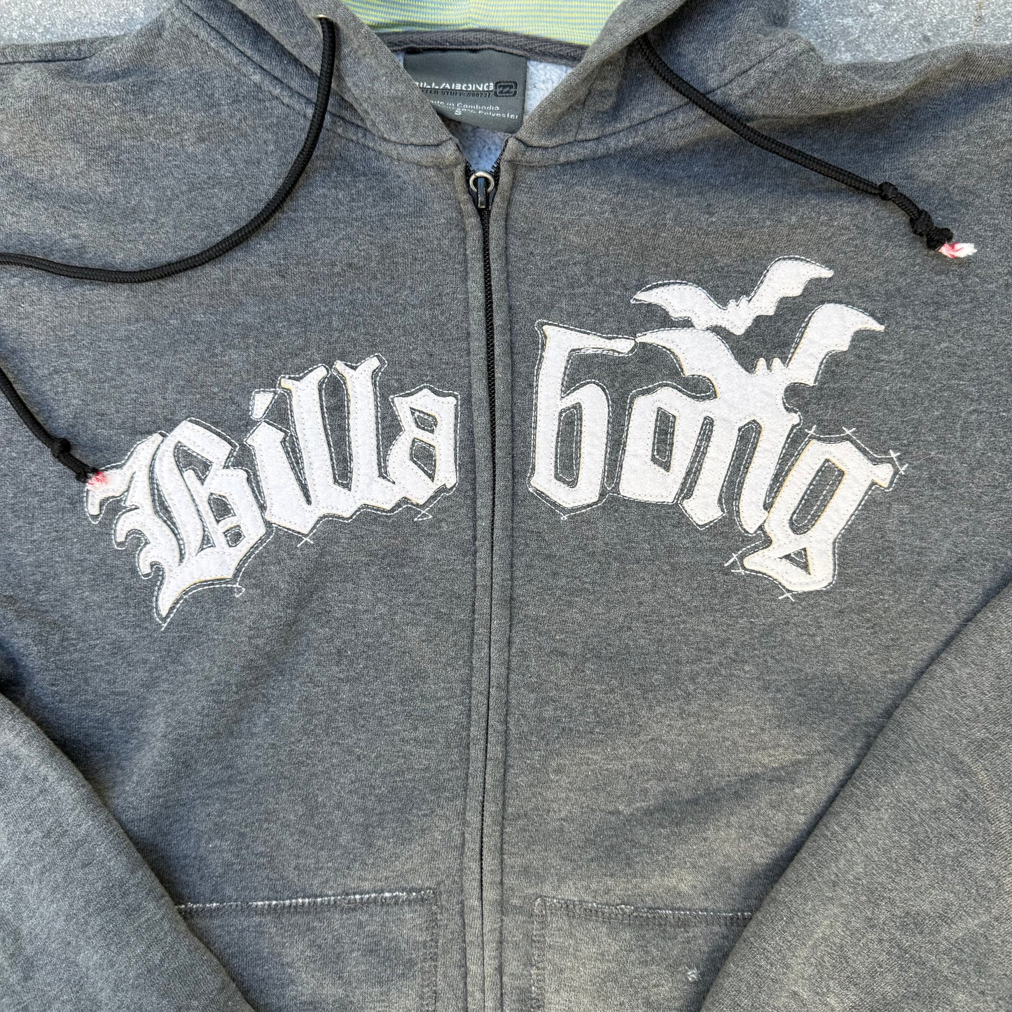 billabong bat zipup 🦇 🧛🏻‍♀️ - XS