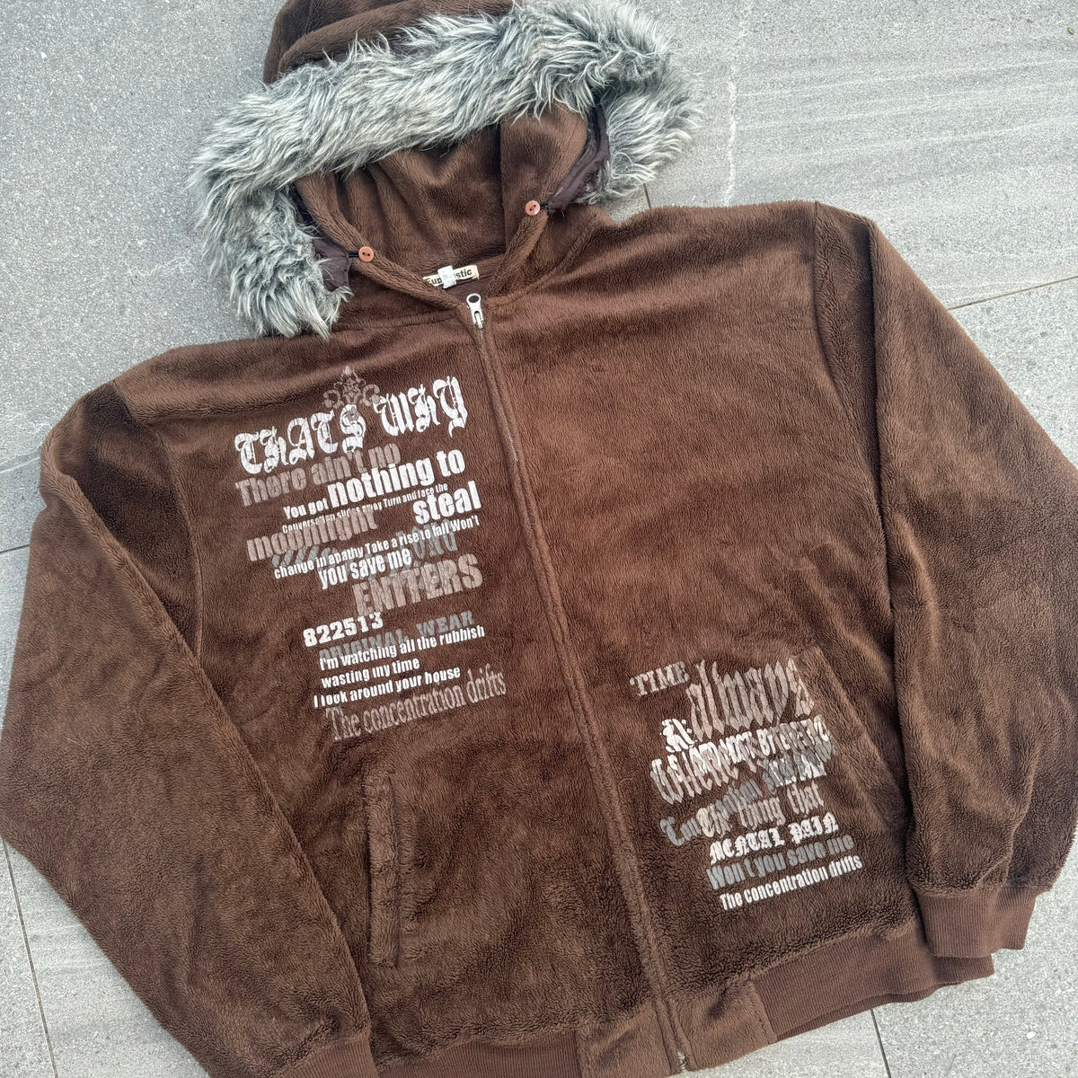 harddddd fur hooded zip - M
